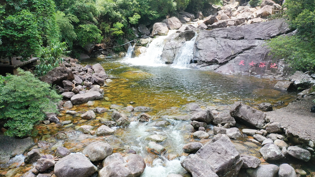 夏天去哪里旅游，夏天适合去哪里旅游避暑的地方（这些消暑纳凉地请收藏好）