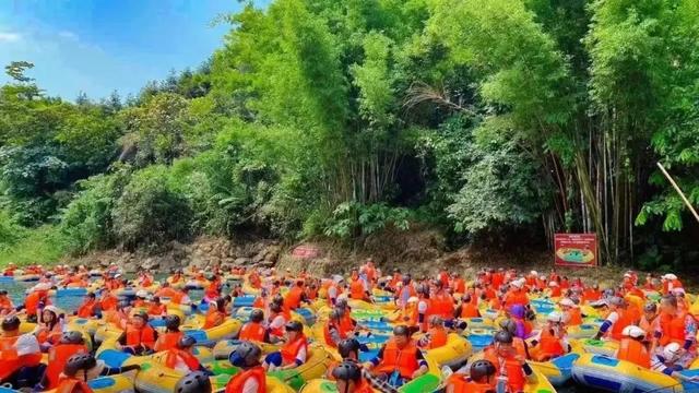 夏天去哪里旅游，夏天适合去哪里旅游避暑的地方（这些消暑纳凉地请收藏好）