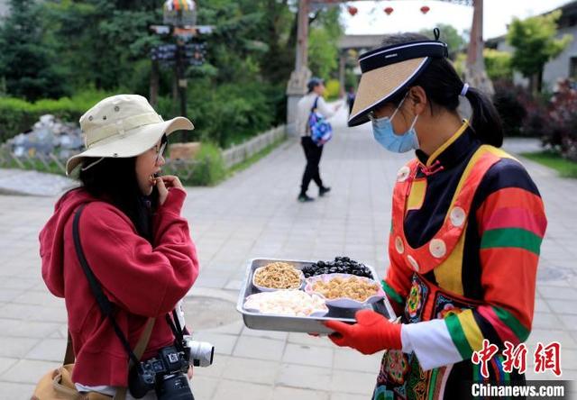 中国“土乡”青海互助县：土族故土园集中展示土族文化