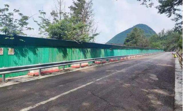 “建墙挡景”的背后：属地政府的旅游依赖症