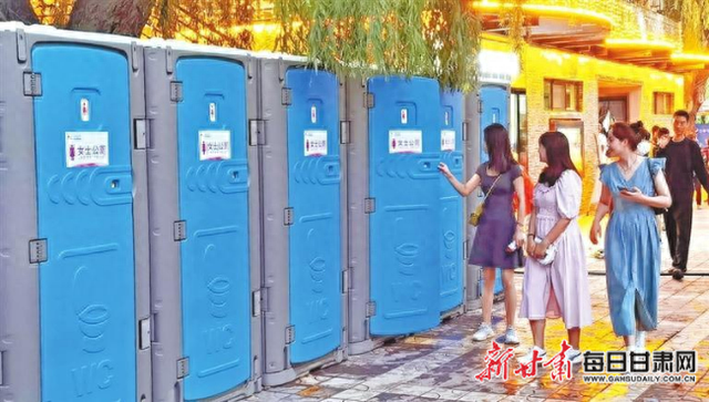 百年铁桥游人如织,如厕难如何解决?兰州黄河风情线大景区这样做!